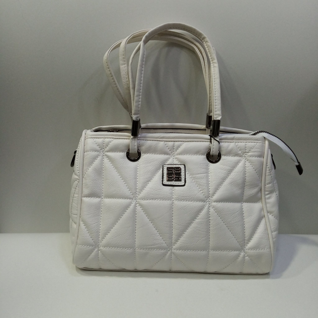 ΤΣΑΝΤΑ ΧΕΙΡΟΣ ΚΑΙ ΩΜΟΥ ΛΕΥΚΗ ΑΠΟ ΤΕΧΝΟΔΕΡΜΑ