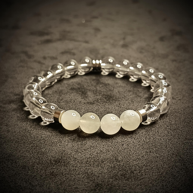 Cristal de roche et pierre de lune