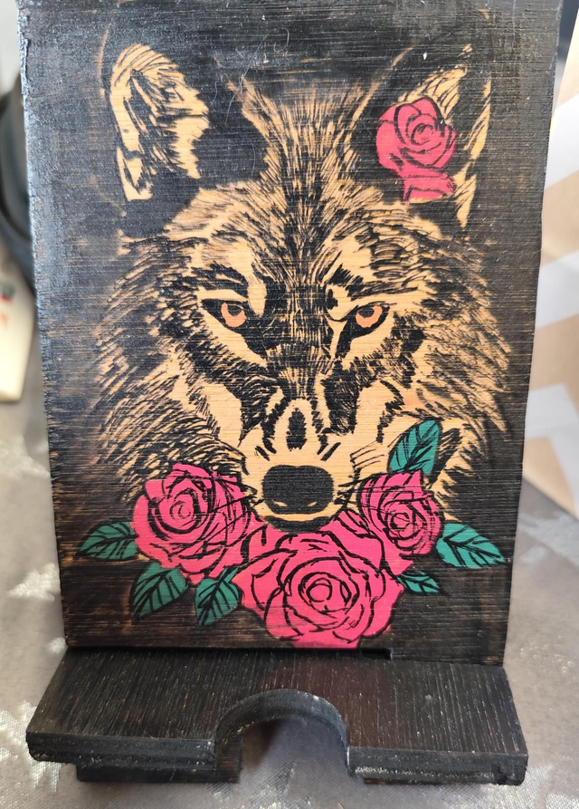 Support de charge téléphone Loup