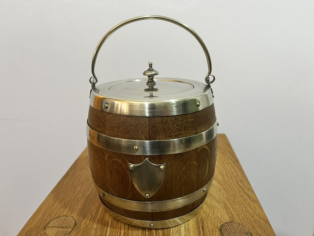 English Oak Biscuit Barrel with EPNS plated nickel silver trim, (Completely restored).
