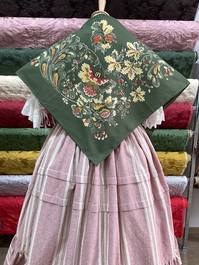 5000 Pañuelo de hombros 