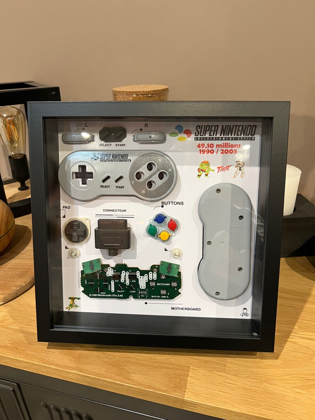 Cadre 3D Diorama shadowbox manette Super Nintendo