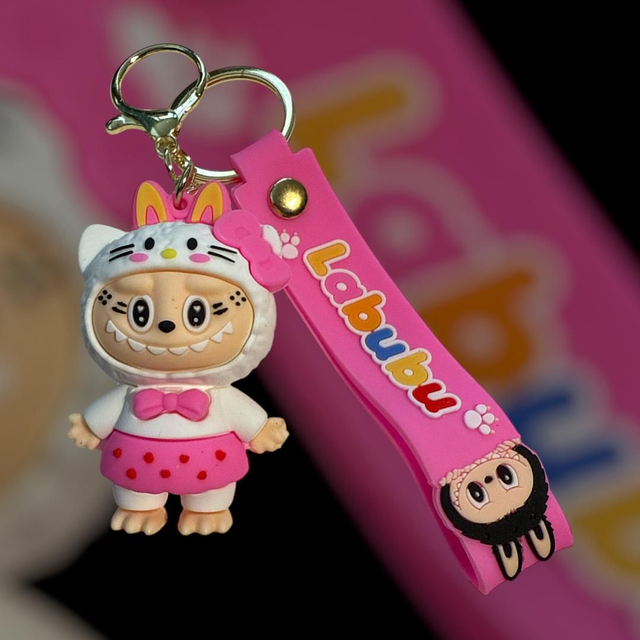 0631 - Labubu - wit - roze rokje