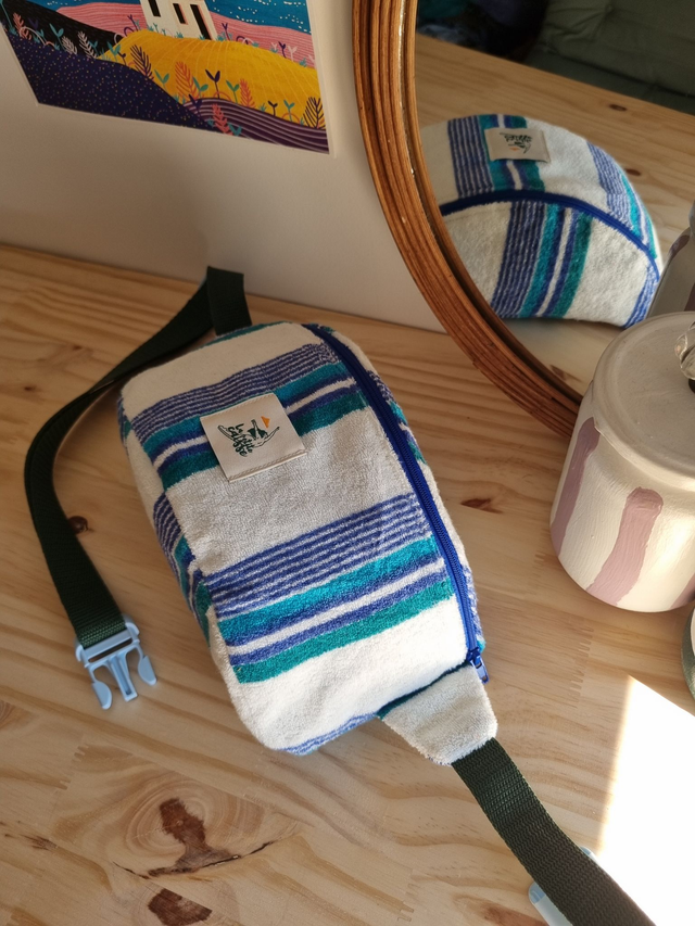 Banane éponge rayures