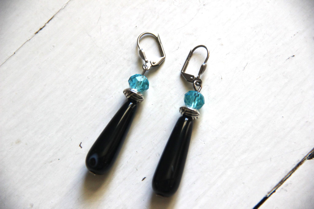 Les gouttes en pierres naturelles (11 modèles)