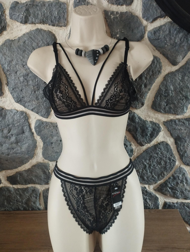 Ensemble triangle sans armatures ni rembourrage noir 