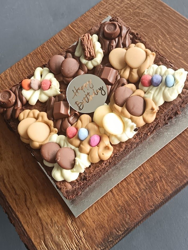 Decorated brownie cake