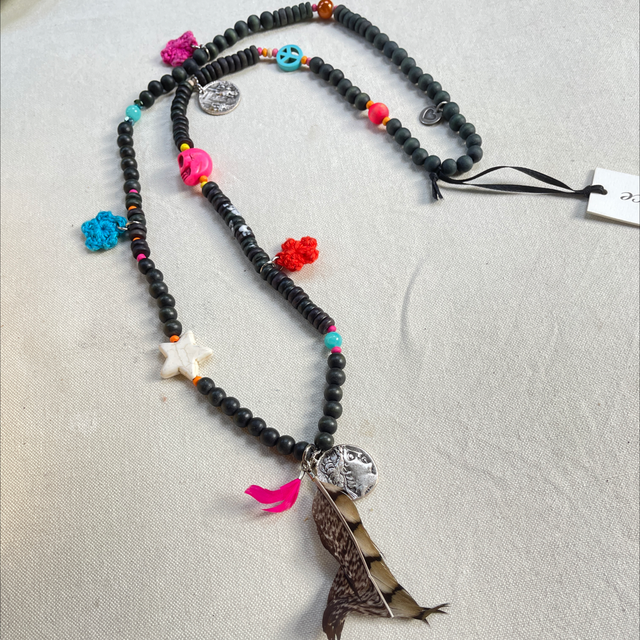 Boho Style Kette mit Elementen und Münzen 