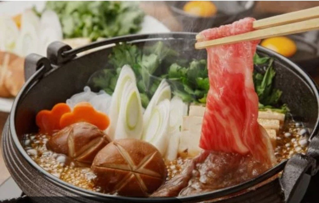 Fondue sukiyaki / minimum 2 pers