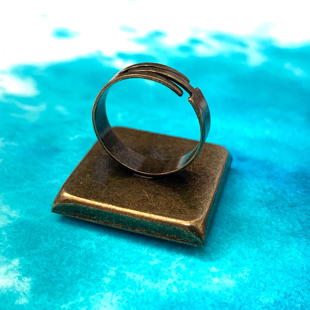 Bague Carrée - Capsule de Mars 2025