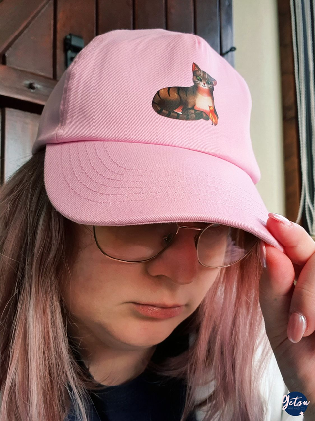 Casquette rose - chat tigré