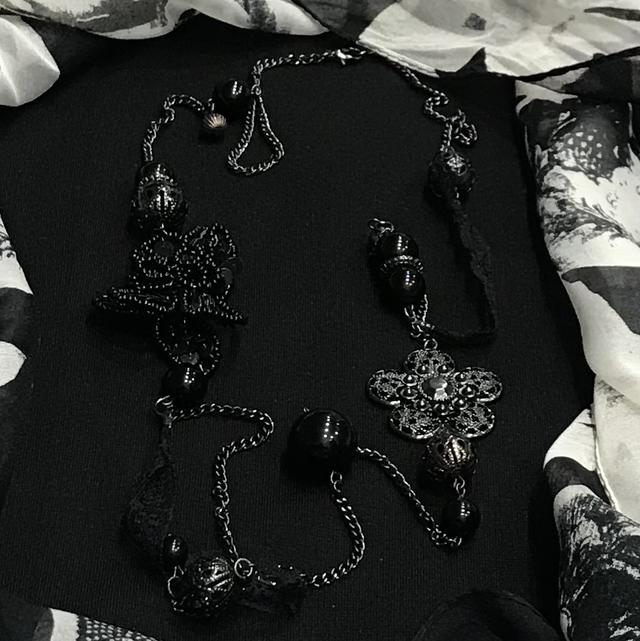 Black Necklace- NEC52