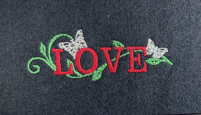 fichier broderie Love &amp; Papillons - 3 Tailles / 12 Formats