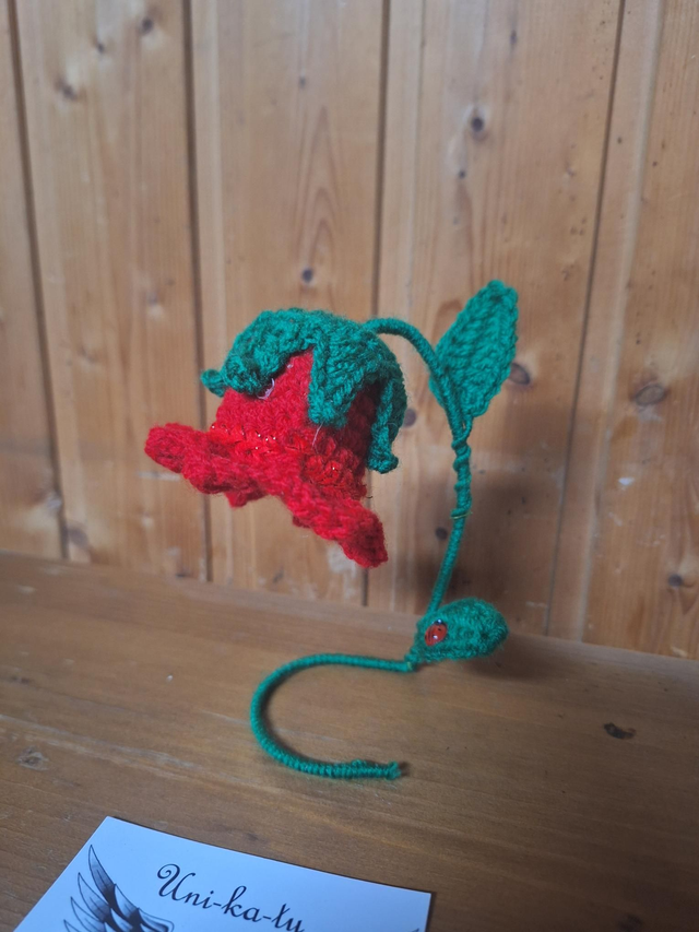 Kleine Blumenlampe gehäkelt 