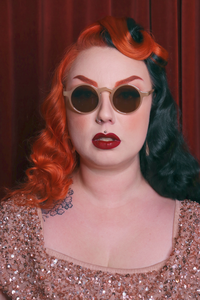 Sunglasses • La 1940