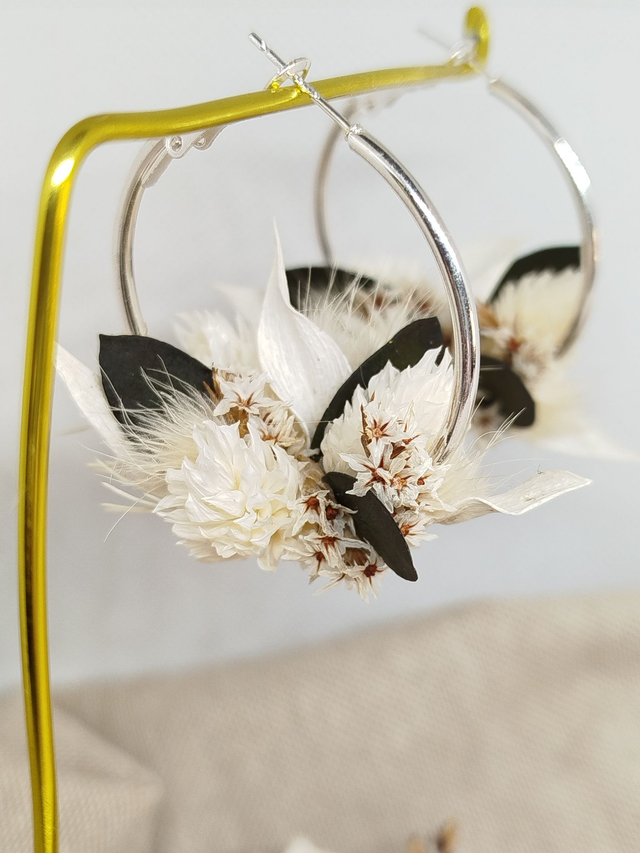 Créoles Umi en fleurs naturelles coloris blanc