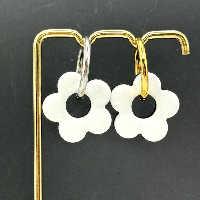 Pampilles Fleurs Moyennes en noir et blanc