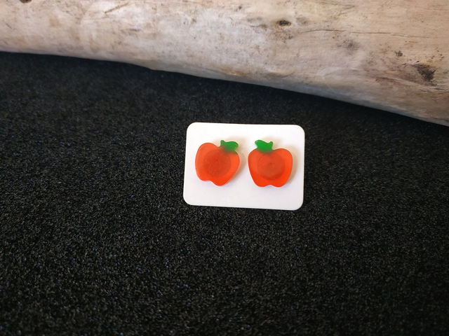 Boucles d'oreilles clous pomme rouge