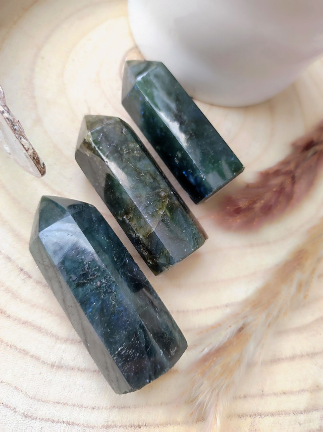 Pointe Labradorite 90 à 120 grammes