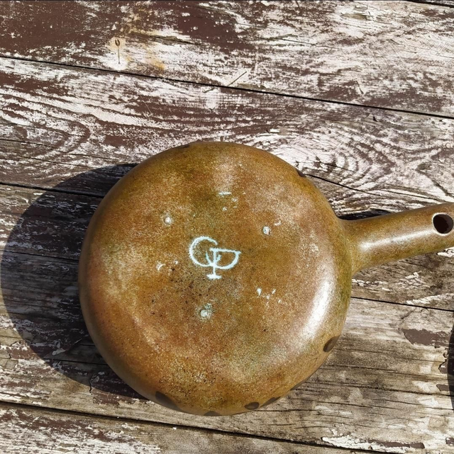 Ancien caquelon signé "La grange aux potiers"