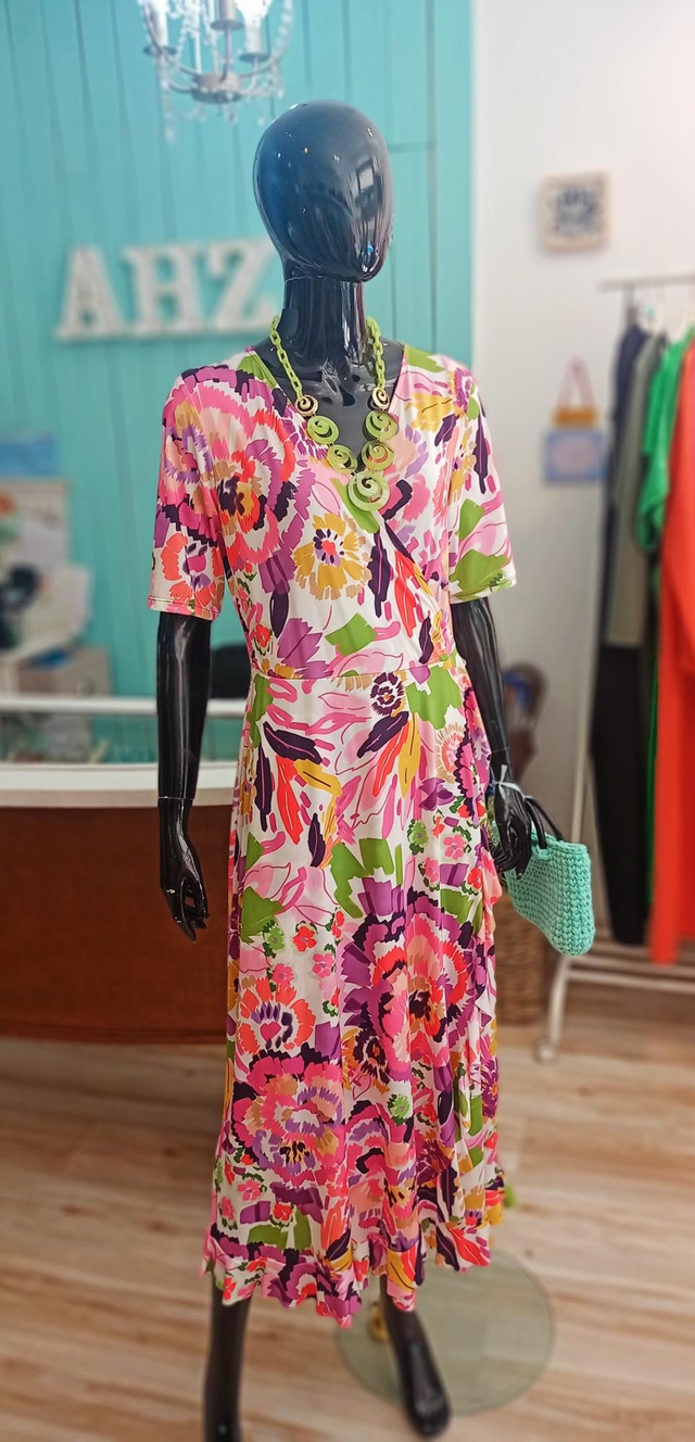Vestido estampado rosa y verde Wrap