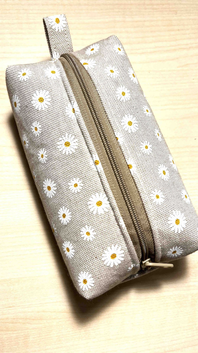 Square zip pouch - Accessory bag - Travel organizer - Storage bag - Makeup bag - White Flower