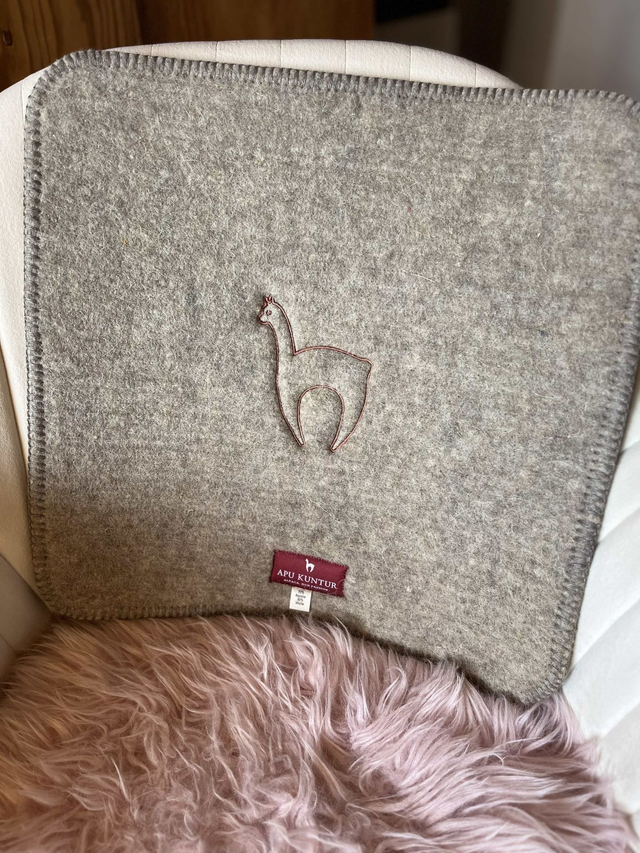 Alpaka Sitzauflage (40 x 40 cm) aus 70% Alpaka & 30% Wolle