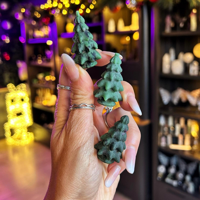 Ruby Zoisite Christmas Tree Carving R53M