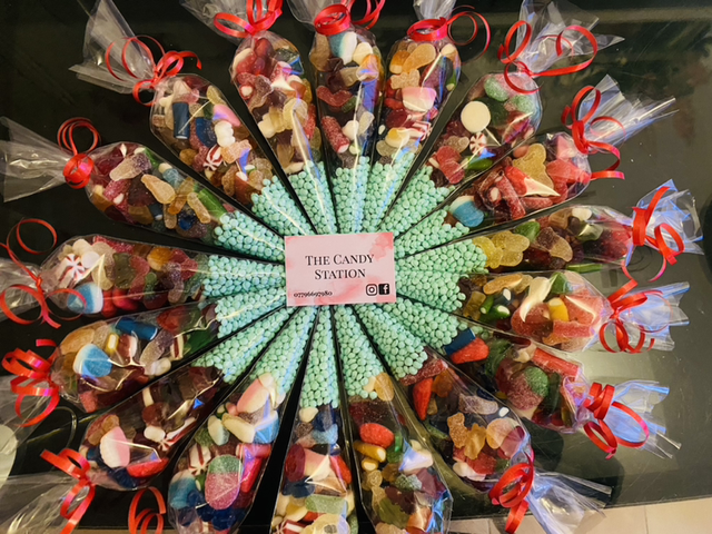 Sweet cones Green millions  red ribbon 