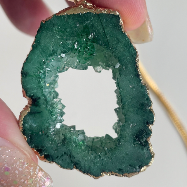 Green geode necklace