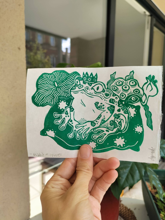 La reine grenouille "Ribbit" , linogravure format 10X15cm