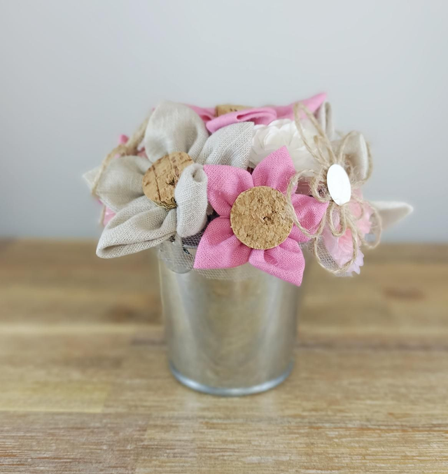 Composition Seau Rose