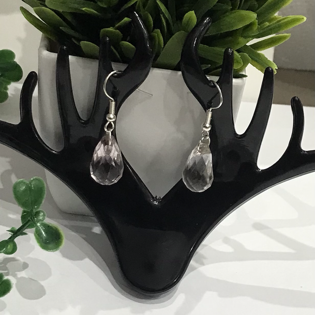 White Dangling Earrings-WDE13