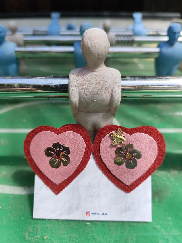 Clips à chaussures Atelier Bliss hibiscus roses