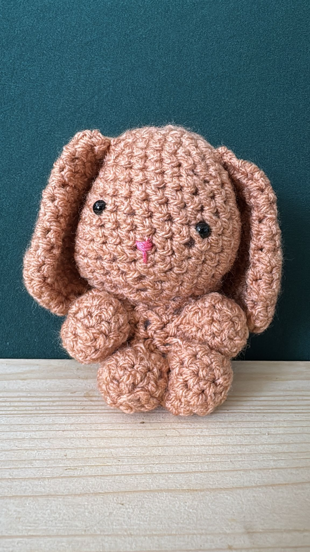 Small Woven Rabbit - Design 7