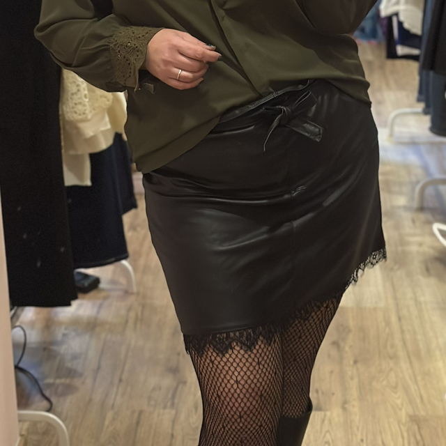 6130-Jupe simili dentelle