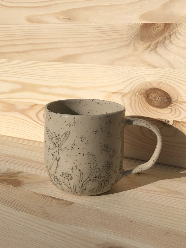 AIRY | Hand-built ceramic cup with illustration