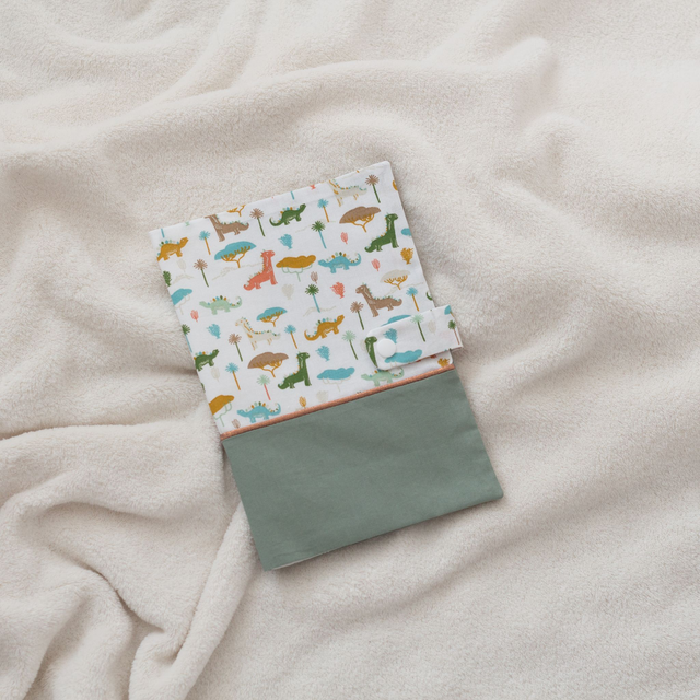 Protège Carnet de Santé Tilleul / Jurassic