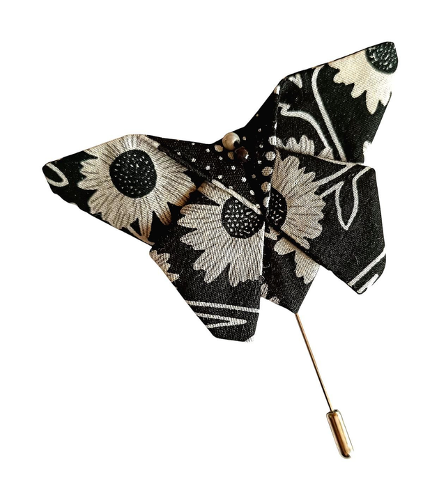 Broche papillon/Fibule papillon origami tissu /Epingle à chapeau/ Noir et blanc