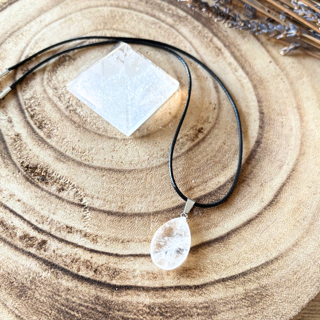 Collier Goutte en Cristal de Roche