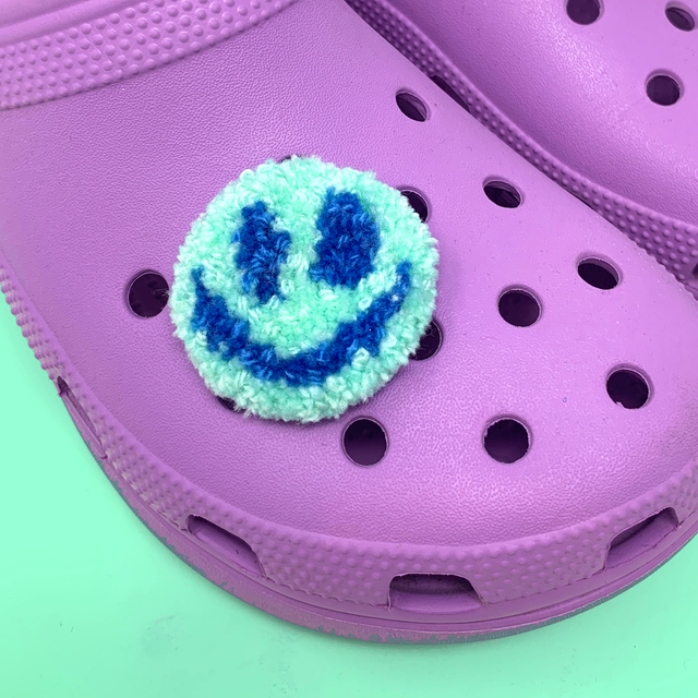 Minty Smile Croc charm