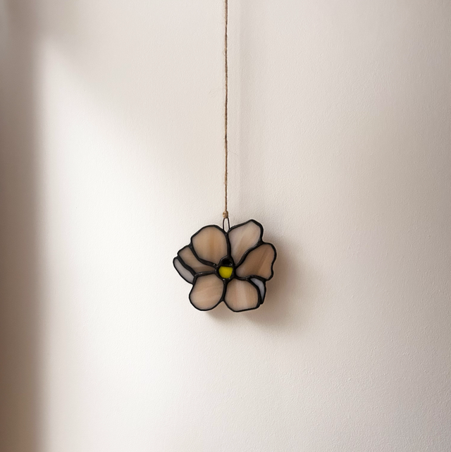 Suspension fleur rose