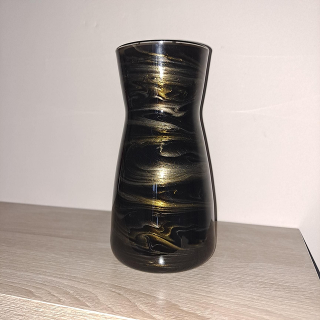 Black swirl vase
