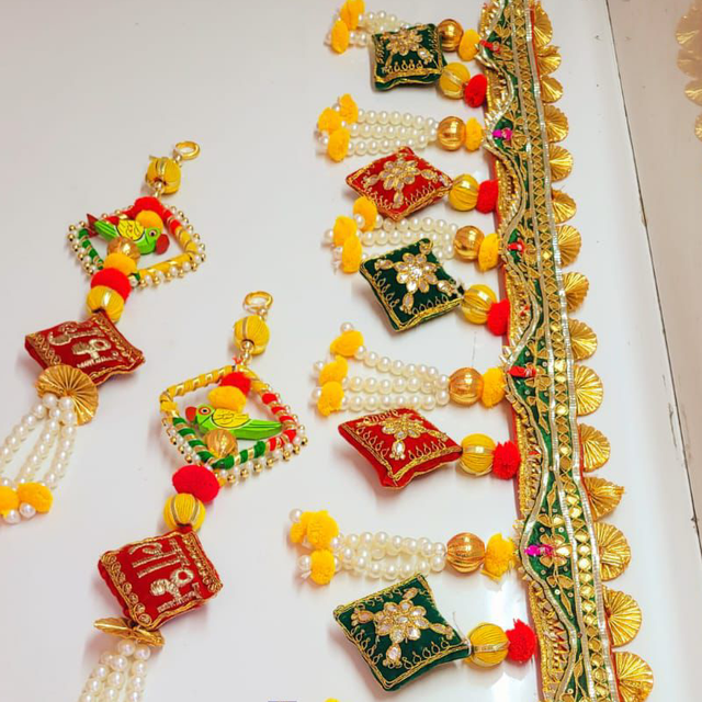  Cushion Pearl Toran with Rose Accents