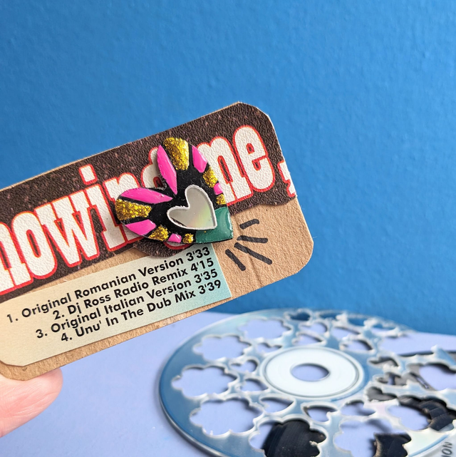 Pin's O-zone et ABBA