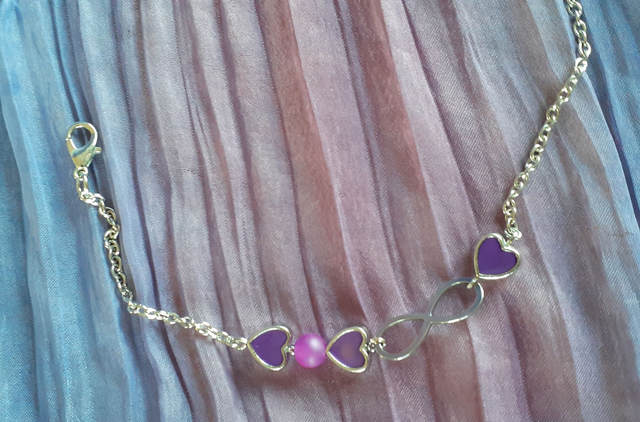 Parure argentée, Serce Collier & Boucles d'oreilles asymétriques & Bracelet, petits cœurs et perle violette