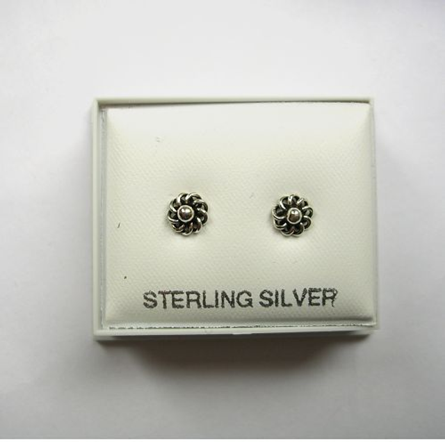 Sterling silver stylised flower studs - N5072