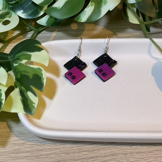 Waifu: Ohrhaken #0592