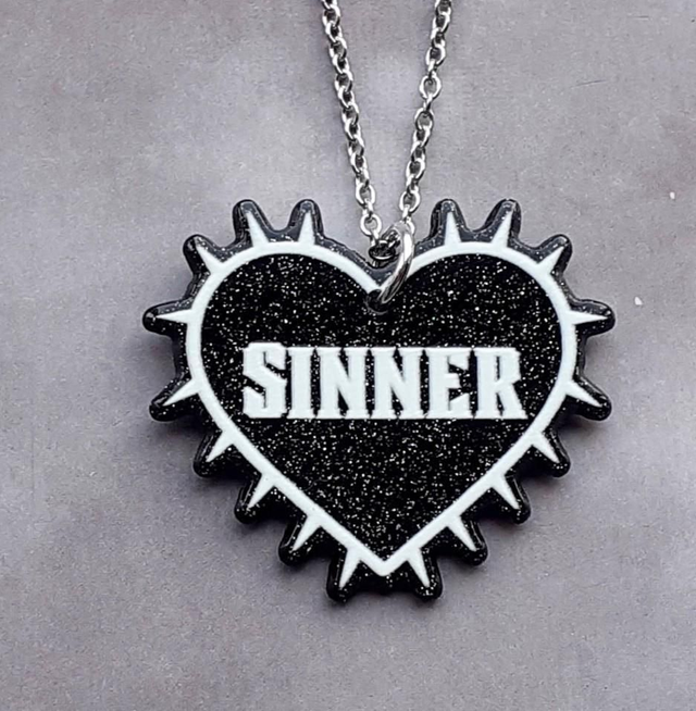 Black Sinner Heart Necklace 