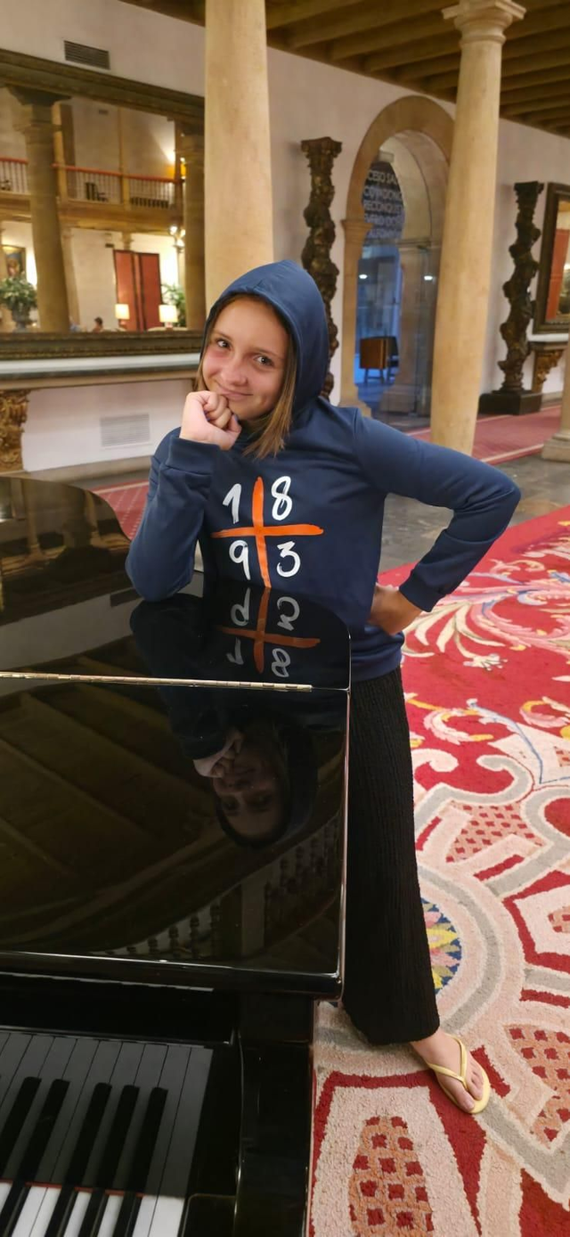 Felpa cappuccio 1893